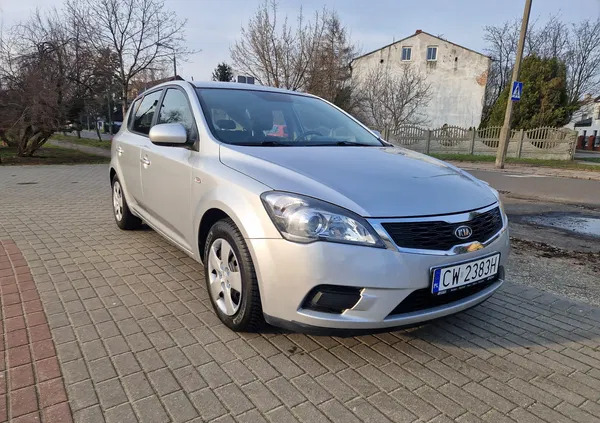 kia frombork Kia Ceed cena 19900 przebieg: 187000, rok produkcji 2010 z Frombork